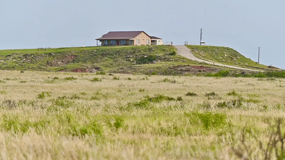 1,472 acres in Archer County